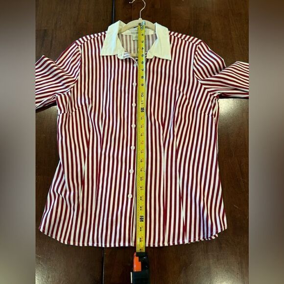 Van Heusen blouse  - Picture 7 of 7